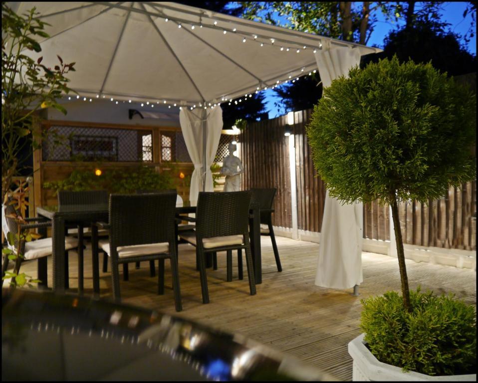 London Malvern Road Rooms To Let Exterior photo